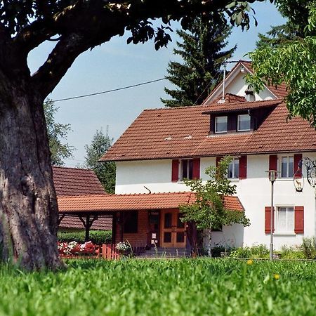 Gasthof Zum Hirsch Neukirch  ภายนอก รูปภาพ