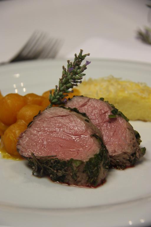 Gasthof Zum Hirsch Neukirch  ภายนอก รูปภาพ